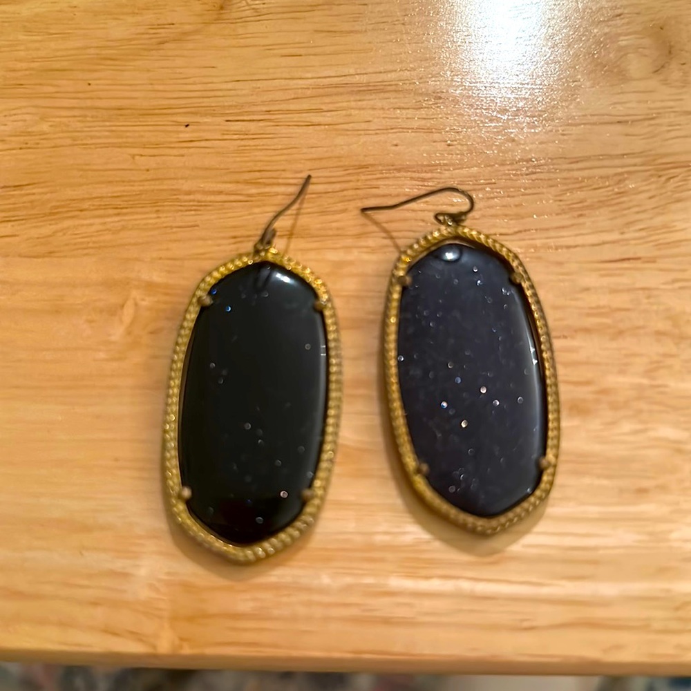 Kendra Scott Danielle Gold Drop Earrings in Black Glitter. Gently used.